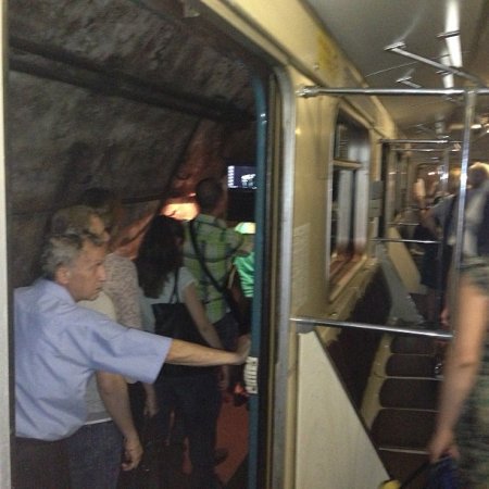 Советник сити-менеджера Ижевска оказался в эпицентре пожара в московском метро