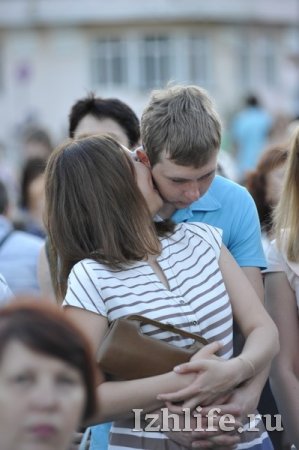 Почти 300 певцов сошлись в большом хоровом соборе в Ижевске