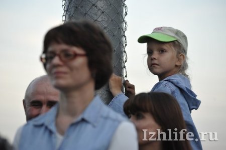 Почти 300 певцов сошлись в большом хоровом соборе в Ижевске