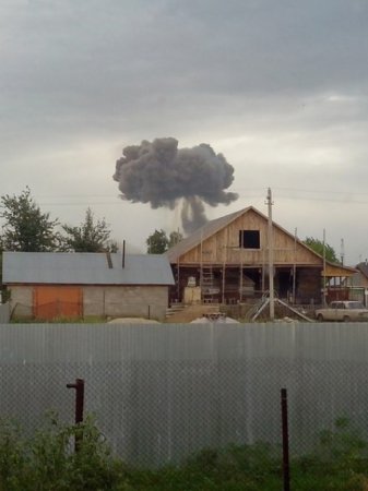 На полигоне в Самарской области взрываются боеприпасы