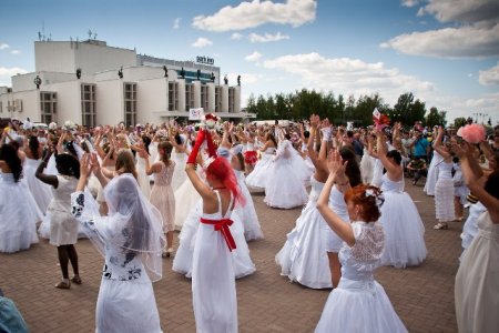 Фотофакт: в Ижевске прошел Марафон невест