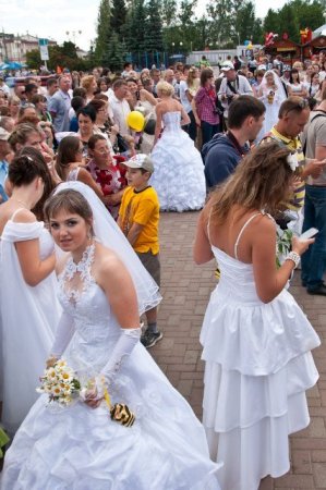 Фотофакт: в Ижевске прошел Марафон невест