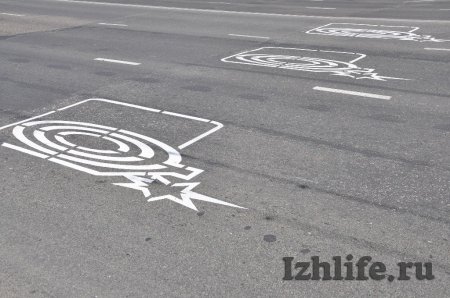 Фотофакт: разметку «фотовидеофиксация» рисуют на дорогах Ижевска