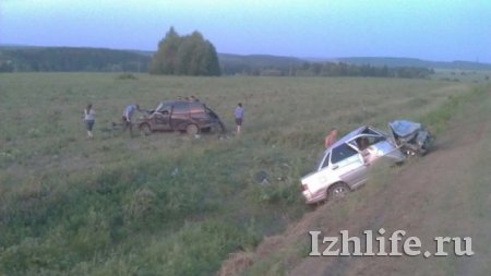 В Удмуртии в аварию попали 3 легковушки