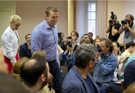 Евросоюз и США осудили приговор Алексею Навальному