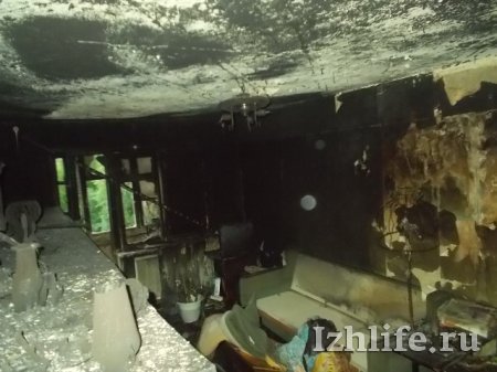 В Ижевске в двухкомнатной квартире произошел пожар