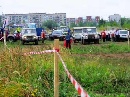 В Ижевске прошел джип-спринт «Танки в городе»