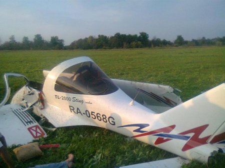 Два человека пострадали после жесткой посадки прогулочного самолета под Ижевском