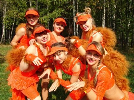«Рыжий фестиваль» в Ижевске: Гоша Куценко, гигантский перепеч и апельсиновый сюрприз