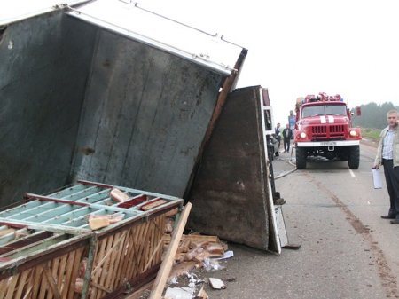 «Газель» с хлебом и «Лада калина» столкнулись в Сарапульском районе Удмуртии