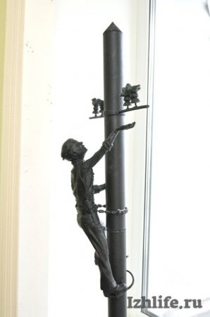 В Ижевске на действующем фонарном столбе установят 250-килограммовую скульптуру