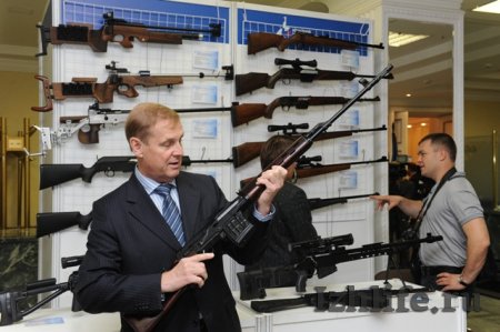 Более 30 образцов современного оружия производства Концерна «Калашников» выставили в Ижевске
