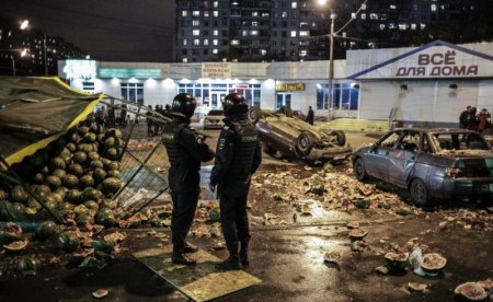 Московская полиция отчиталась о 380 задержанных в ходе беспорядков в Бирюлево