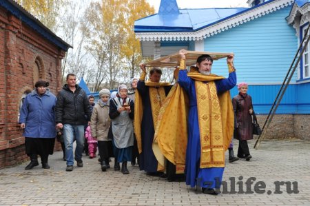 Фотофакт: 14 октября в Ижевск прибыла копия Туринской Плащаницы
