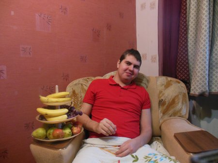 Почти 500 тысяч рублей собрали в Ижевске на лечение юноши с опухолью мозга