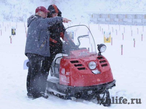 Лыжню для «Ижевской винтовки» спасают искусственным снегом