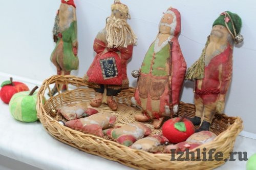 Почти 30 мастеров-кукольников представили медведей ручной работы в Ижевске
