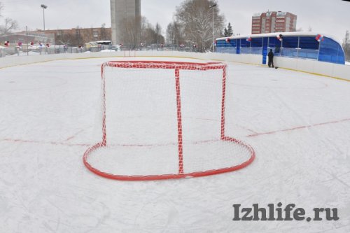 Новая хоккейная коробка появилась на стадионе «Торпедо» в Ижевске