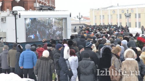 Рогозин в Ижевске: «Мы продолжим объединение заводов в концерн «Калашников»