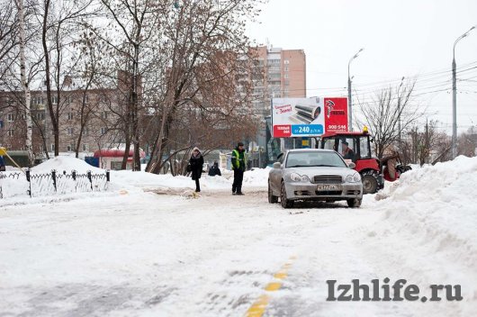 «Снеговиколепие» и авто на велодорожках: о чем говорят в Ижевске этим утром