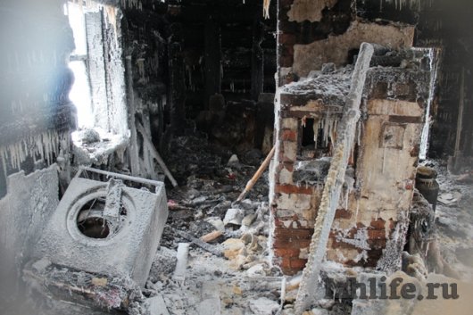 Дядя 4 сгоревших в Удмуртии детей: «Увидел в доме маленькие ножки, и больше ничего не помню»