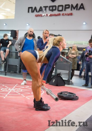 Чемпионы фитнеса, бикини и бодибилдинга съехались в Ижевск со всей России