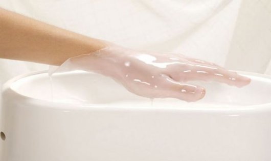 Геркулес, масла и мокрое полотенце: как ижевчанкам защитить лицо и руки в холода