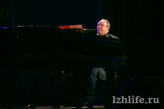 Известные пианисты Гиндин и Березовский открыли в Ижевске фестиваль им. Чайковского
