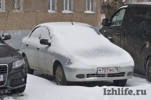 Снегопад в Ижевске: за 3 дня в городе выпала половина месячной нормы осадков