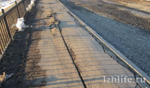 Пожар из-за окурка и рейд по дорогам: о чем говорят в Ижевске этим утром