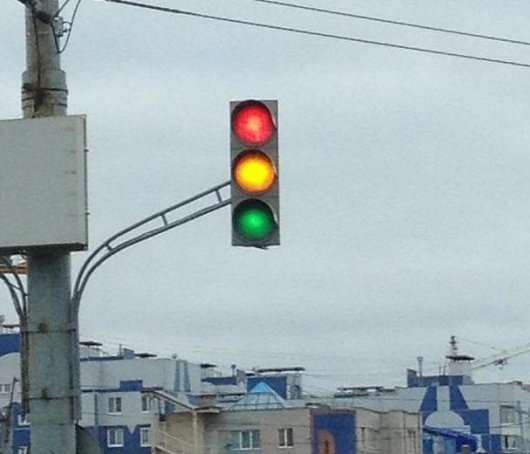 В Ижевске на Удмуртской от перекрестка с Кирова до выезда из немецких домов запретили остановку