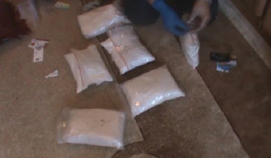 Полицейские Удмуртии «накрыли» банду торговцев синтетическими наркотиками