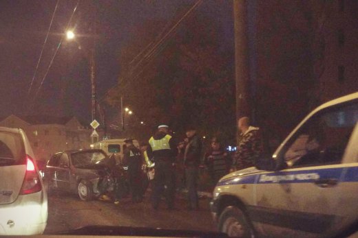 На улице Орджоникидзе в Ижевске столкнулись два автомобиля