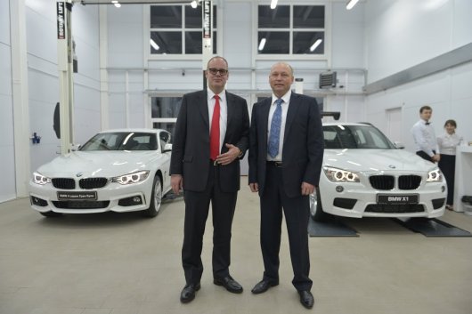 В Ижевске официально открыли дилерский центр BMW