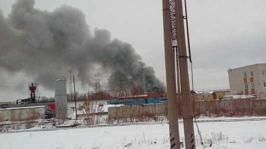 В Ижевске на улице Пойма произошел пожар в гаражном кооперативе