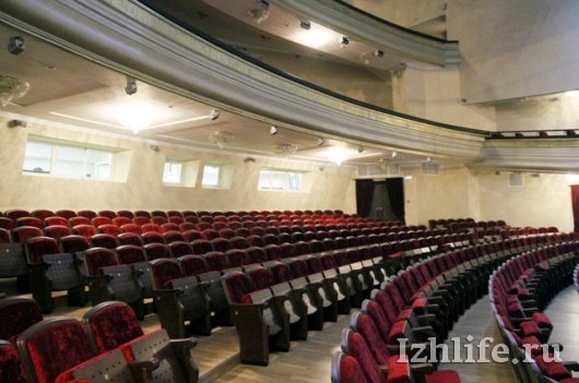В Ижевске в Театре оперы и балета изменилось внутреннее убранство