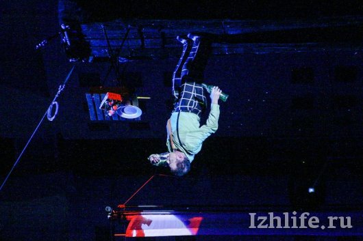 Корейские гимнасты на цирковом фестивале в Ижевске выполнили смертельно опасный трюк с третьей попытки