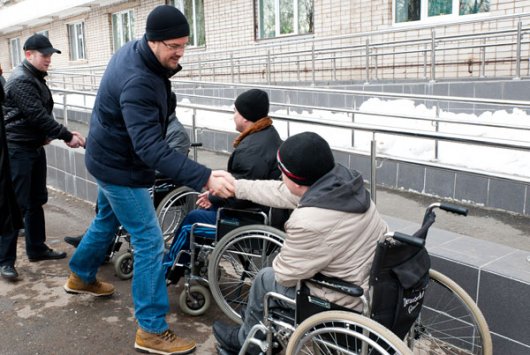 Денис Агашин  дал задание отремонтировать тротуары в Ленинском районе