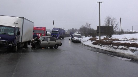 Четыре человека попали в больницу после ДТП на трассе Ижевск - Игра