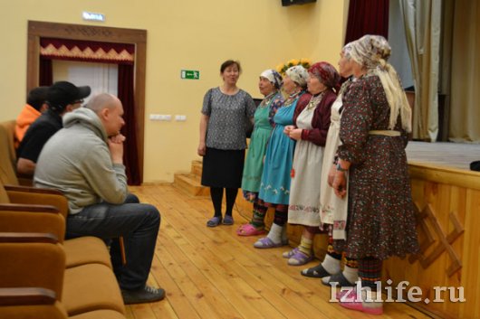 «Бурановские бабушки» пригласили Павла Картаева и Вахтанга Махарадзе на открытие церкви