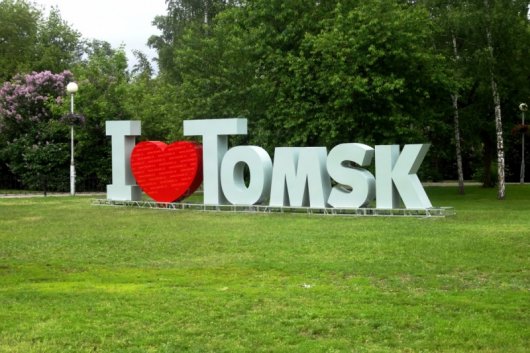 «Я люблю Ижевск»: как такие арт-объекты выглядят в других городах