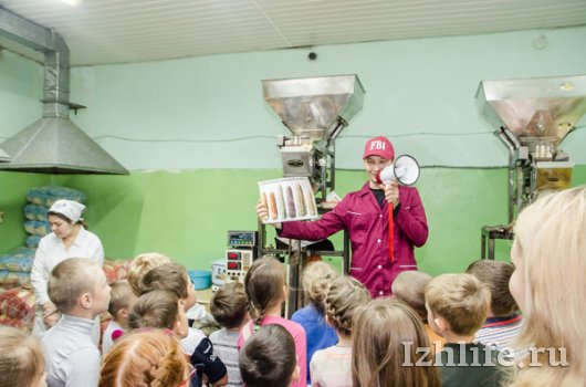 Завод кукурузных палочек и закулисье цирка: где в Ижевске проводятся экскурсии для детей