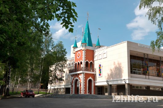 Завод кукурузных палочек и закулисье цирка: где в Ижевске проводятся экскурсии для детей