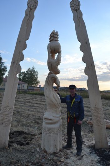 Художник из Удмуртии занял первое место в фестивале скульптуры по эпосам финно-угорских народов