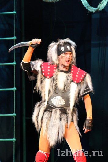 «Маугли» в Драмтеатре удивит юных ижевчан драками и полетами на лианах