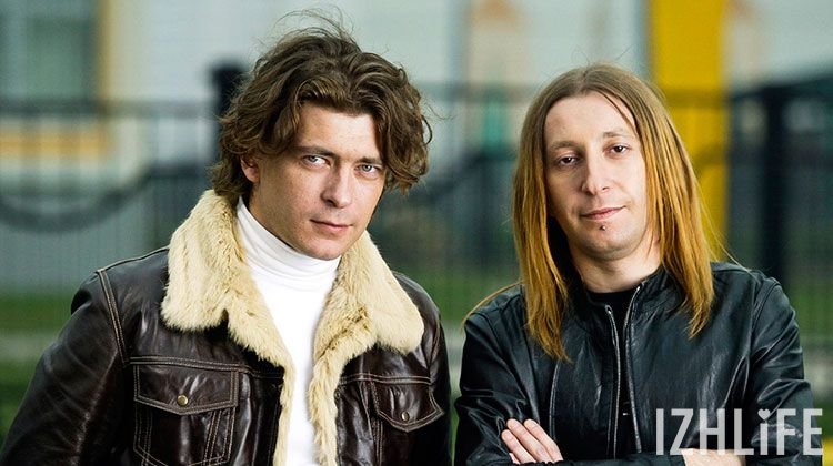 В 2000 году песня «Полковник» стала саундтреком к первому российскому блокбастеру «Брат-2», сделав группу знаменитой