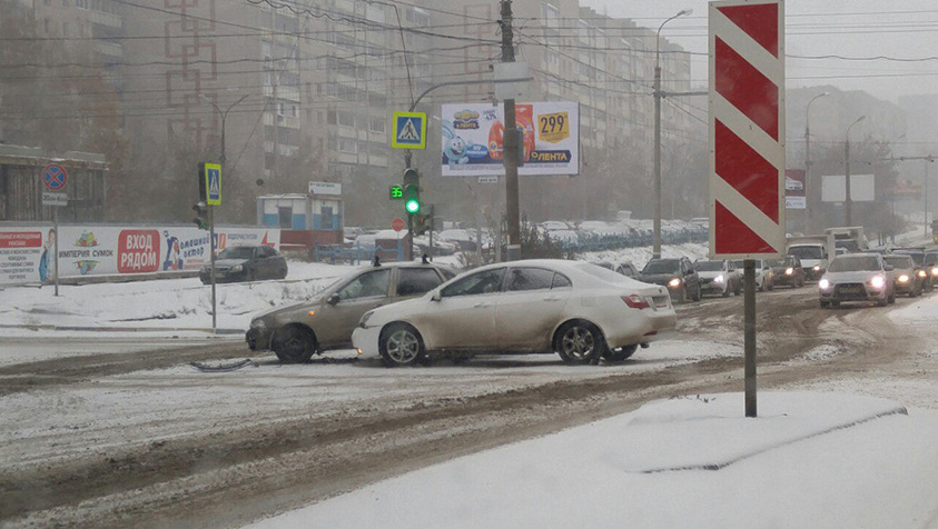 ДТП на перекрёстке ул. Удмуртская и ул.Краева
