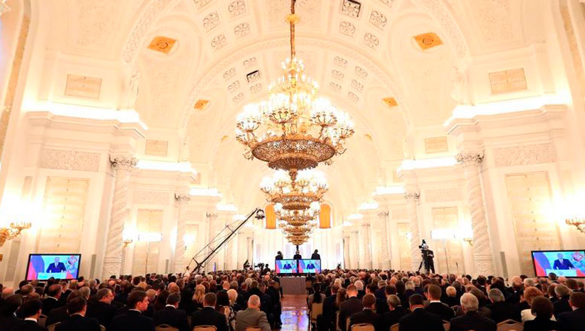 Оглашение Послания по традиции состоялось в Георгиевском зале Большого Кремлёвского дворца