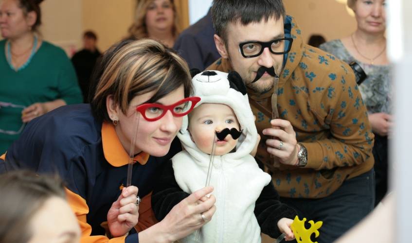 Матвей Лупачев однозначно получил приз женских симпатий за самый милый костюм панды