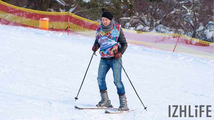 На следующий день после концерта музыканты отправились кататься на лыжах в СК «Чекерил»
